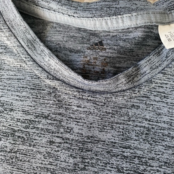 Kids M but fits small for women - Picture 3 of 3